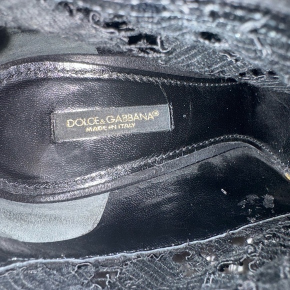 ❤️🔥AUTHENTIC🔥❤️Dolce & Gabbana Black sued and lace booties. - Picture 7 of 12